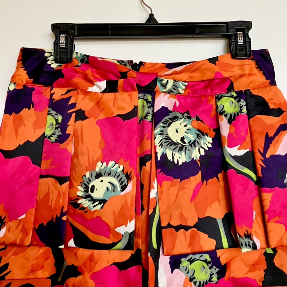 Cutest Stacked & Gathered Multicolor Silk Mini Skirt by Ted Baker - Picture 3 of 11